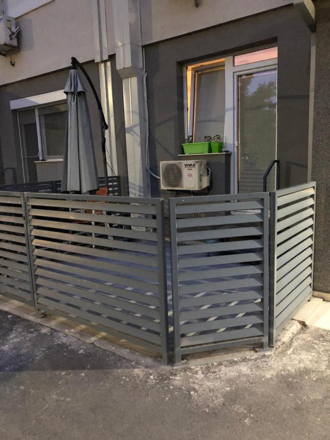 Wonderful Studio Apartment In Skopje Center ภายนอก รูปภาพ